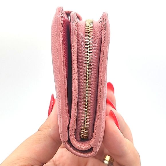 PRADA Portafoglio Pattina Pink Saffiano Leather Bifold Wallet - Picture 6 of 16